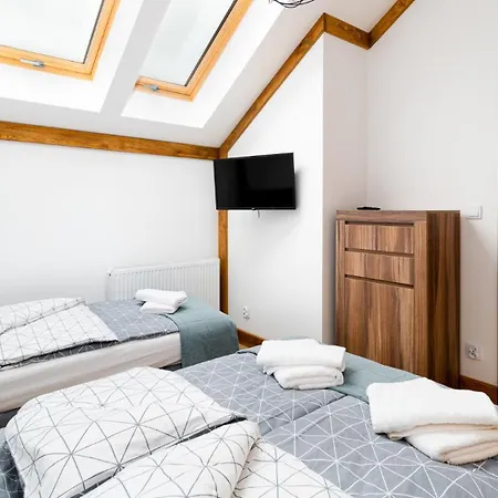 Przystanek * קרפאז'